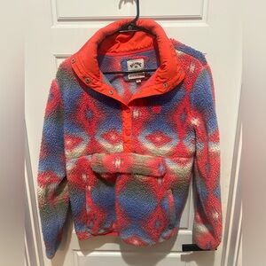 Billabong fleece pullover! Fun print!